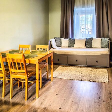Mi Casa Vendeghaz - Apartments Eger Buitenkant foto