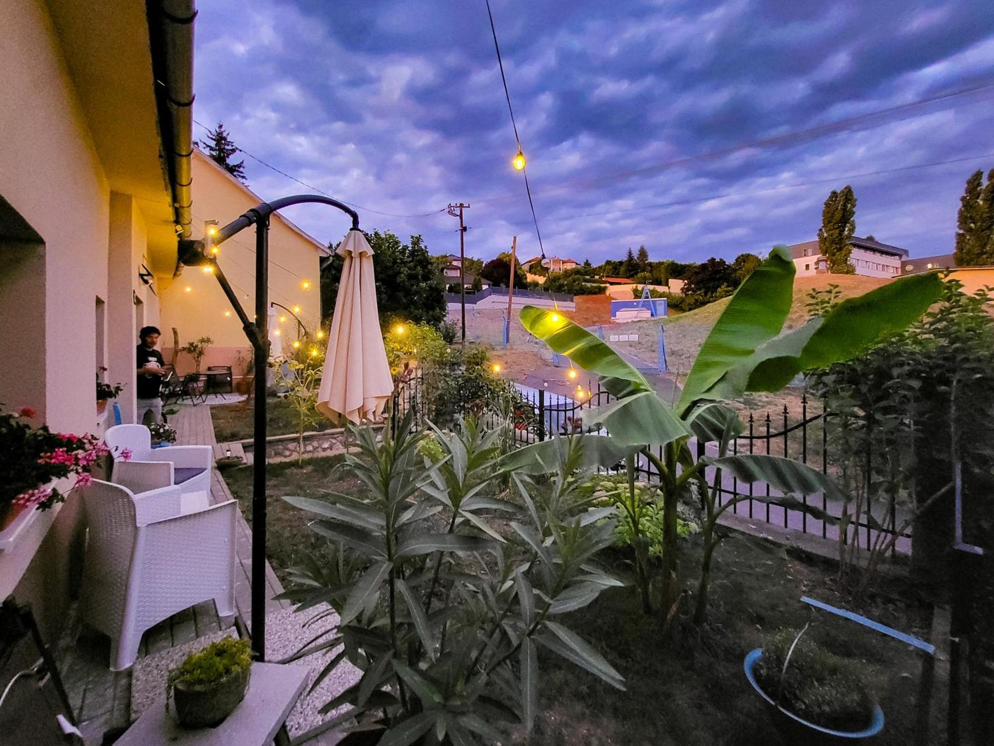 Mi Casa Vendeghaz - Apartments Eger Buitenkant foto
