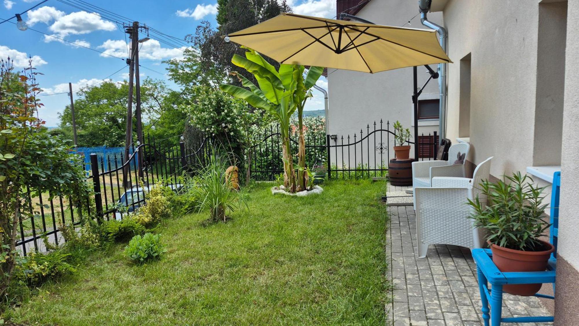 Mi Casa Vendeghaz - Apartments Eger Buitenkant foto
